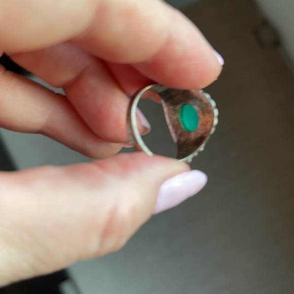 Vintage Green Onyx & Sterling Silver Boho Ring - Picture 9 of 9
